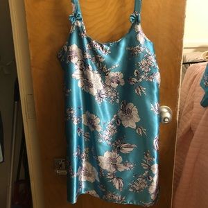 Santé Classics Dress & Robe Set